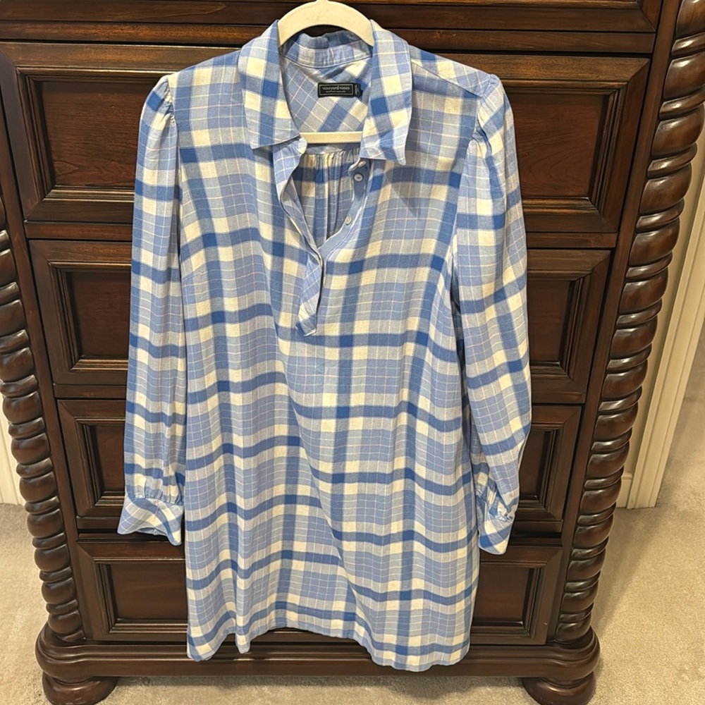 Vineyard vines size large thin soft flannel dress